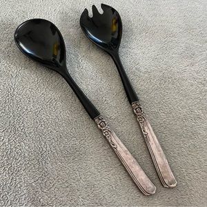 Oneida Gay Adventure Serveware